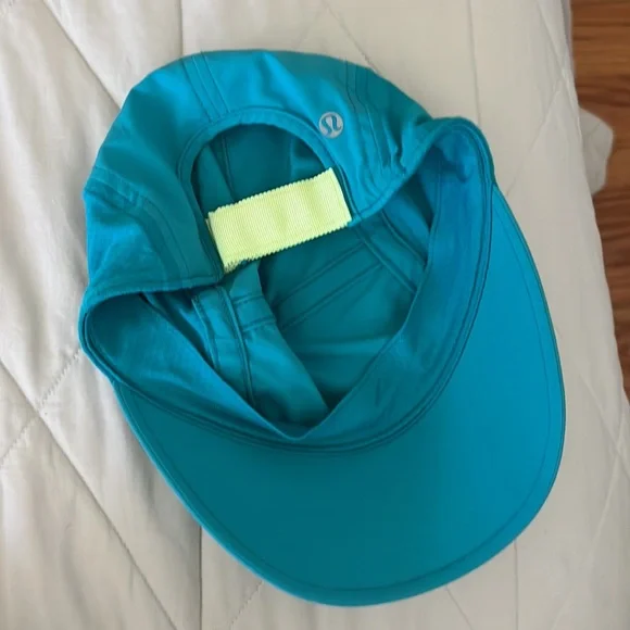 Lululemon Sun Chaser Run Hat in Surge - turquoise - Picture 2 of 15